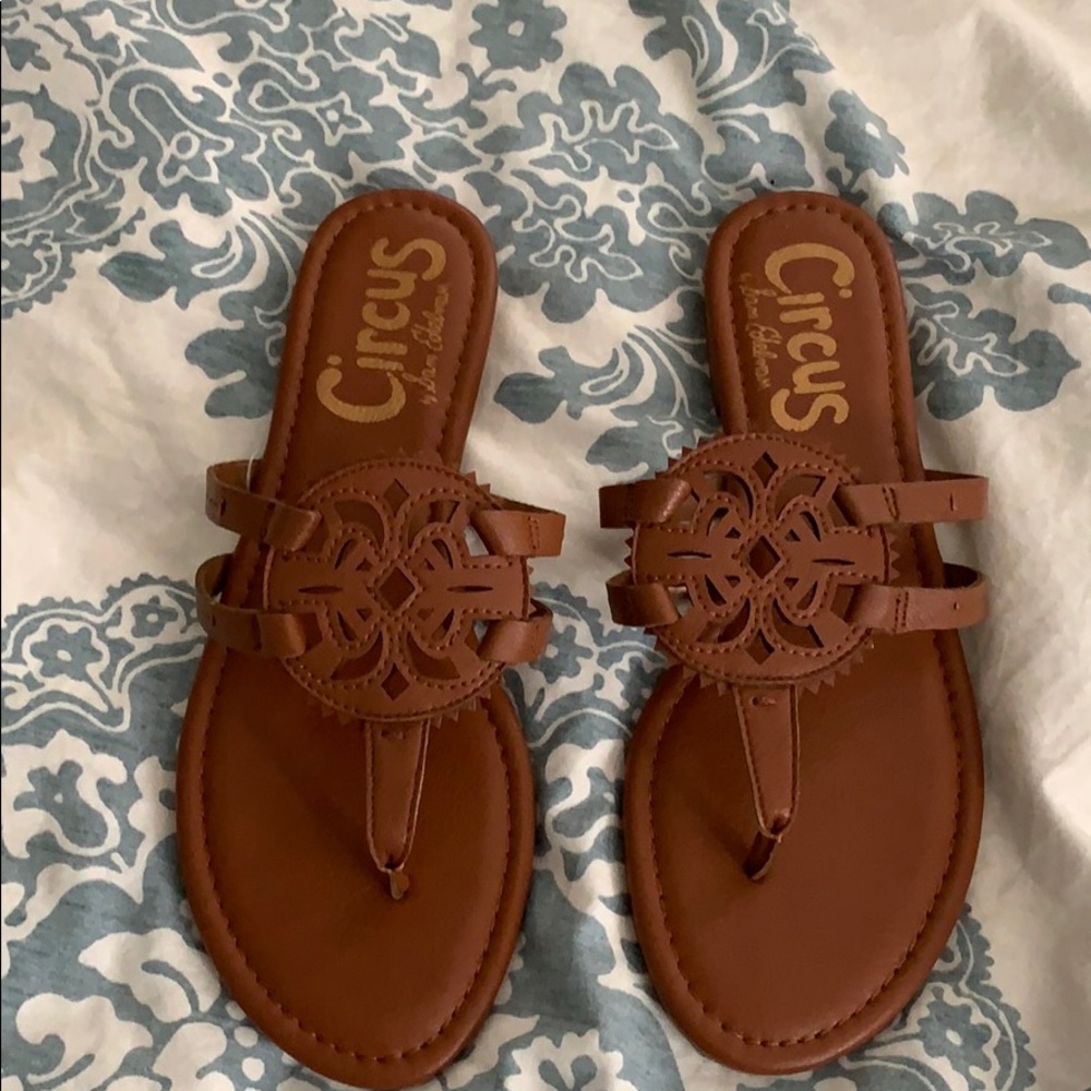 Brown leather sandals
